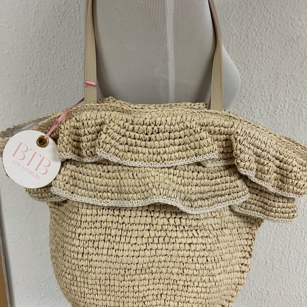 BTB LOS ANGELES Large JOEY Straw Tote Bag Natural NWT - Picture 3 of 10